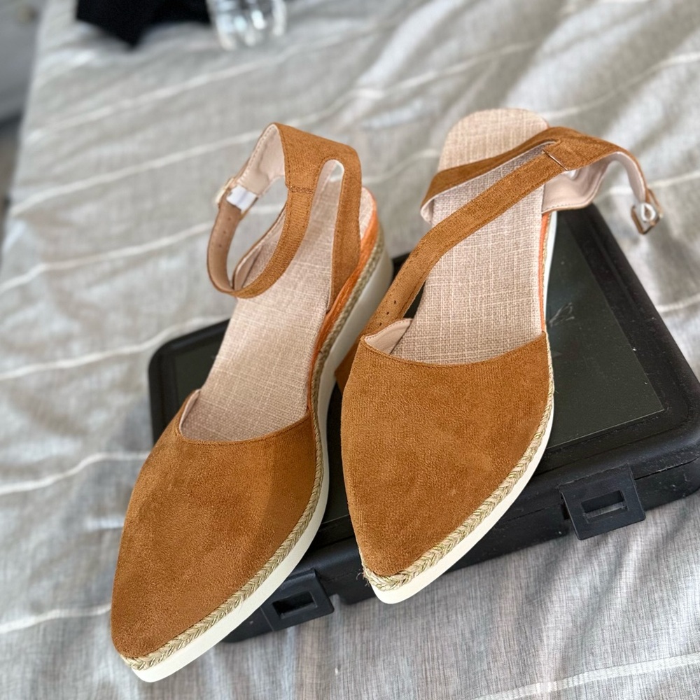 Elegant Tan Espadrille Flats
